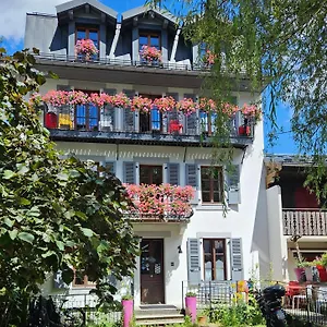 Du Clocher Hotel